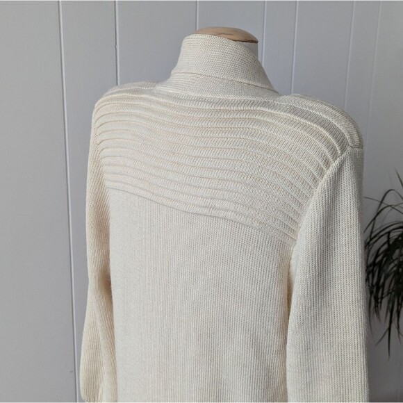 Alpaca Cream Colored Long Sweater Duster By Peruvian Link - Picture 5 of 9